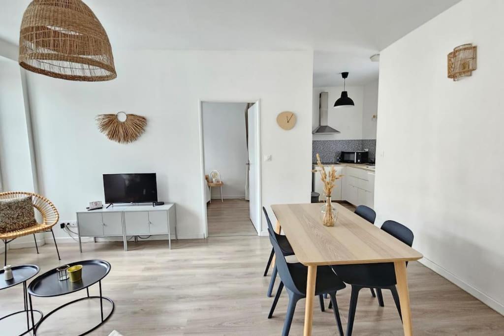 Superbe Appartement 2 Chambres Au Coeur De Pau Exterior photo